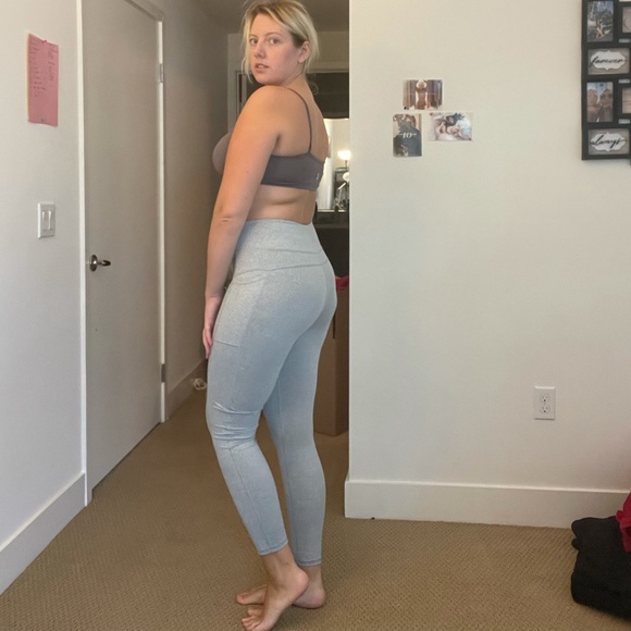 High wasted leggings size M - Picture 2 of 4